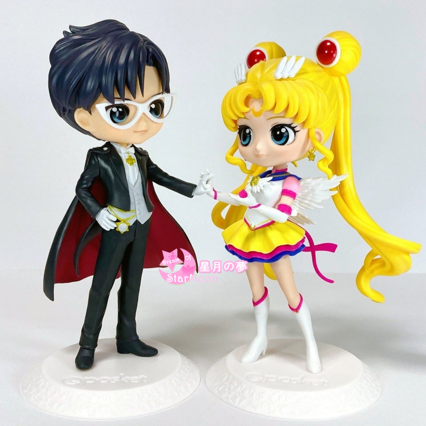 【現貨新品】美少女戰士Sailor Moon – Cosmos禮服蒙面俠&Eternal Sailor Moon 手牽手Qposkets 公仔set